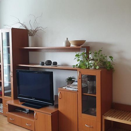 Cozy Apartment Btw Centre And Airport - Private Host - No Invoice Bratislava Exterior photo